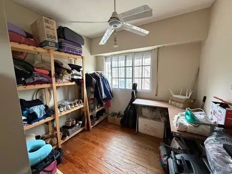 Casa de 3 dormitorios con terraza / España y Hospitales