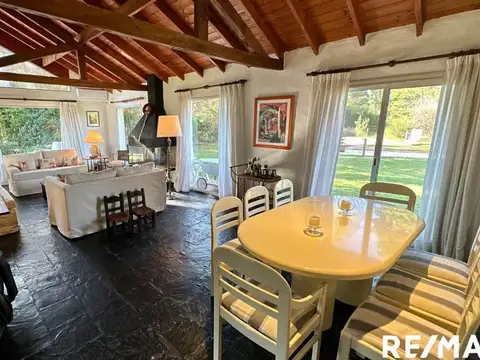 Retasada! Venta casa 5 ambientes en Carmel C.C.