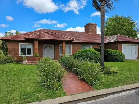 Casa en Alquiler de 3 dormitorios