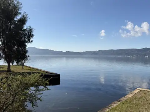 VENTA CASA VILLA DEL LAGO. BAJADA PRIVADA AL LAGO