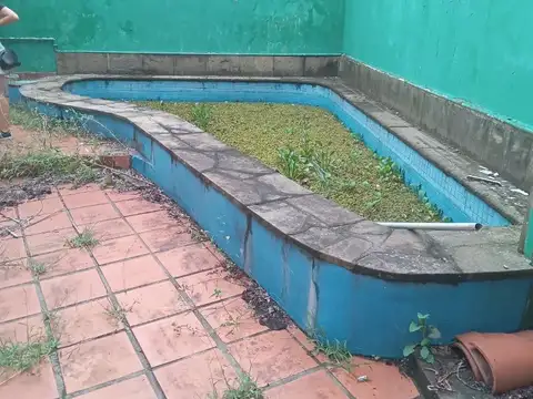 Casa 6 ambientes con 3 baños