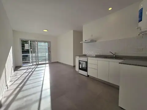 Arzobispo Espinosa 1400, Piso 1