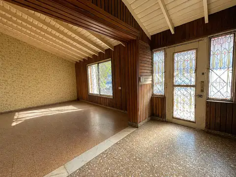 EXCELENTE CHALET EN BARRIO PARQUE SAAVEDRA
