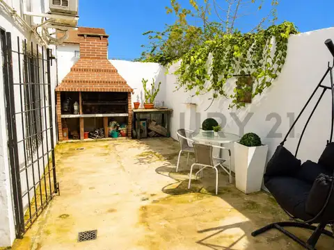 VENTA PH 3 AMBIENTES CON PATIO Y TALLER  – SIN EXPENSAS – VILLA BONICH