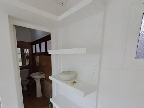 Casa 6 ambientes con 3 baños