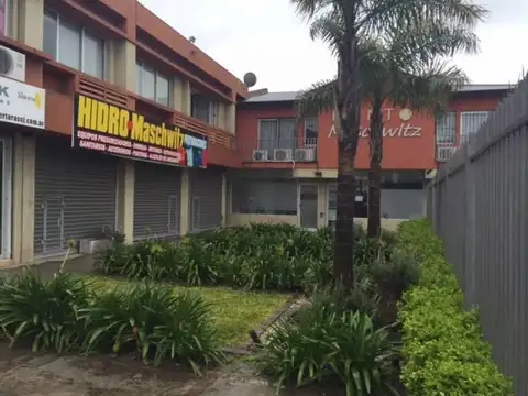 Local comercial en alquiler sobre Panamericana  - Maroto Propiedades