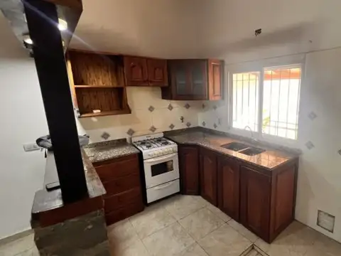 Casa en venta Catamarca 1900-Funes centro-