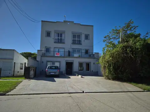 Obligado 100, Piso 1°