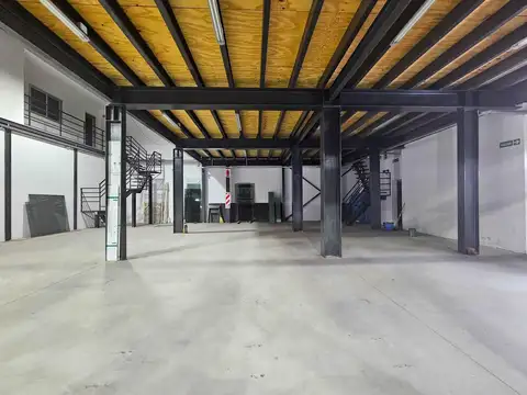 Galpon en Venta 24  mts Fondo