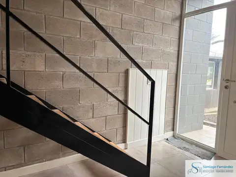 Casa en Alquiler con 1 cochera