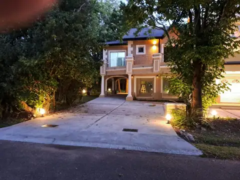 Casa en Alquiler de 5 dormitorios