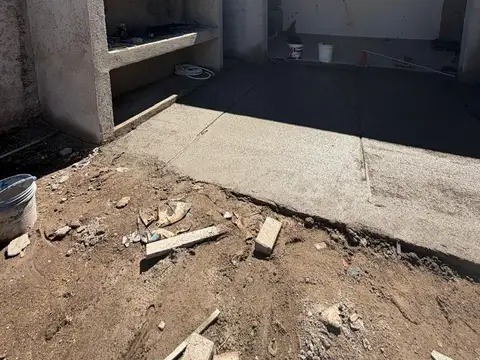 Casa 5 ambientes con 2 baños