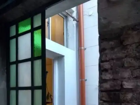 Av Independencia 1900, Piso PB