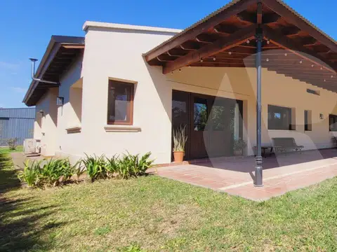 Casa en Venta en Aero Country Club, USD 330.000