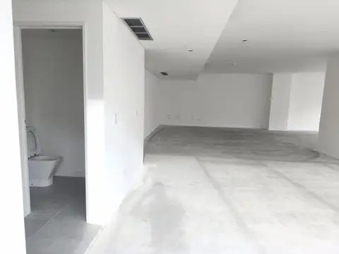 Oficina 3 ambientes con 2 baños