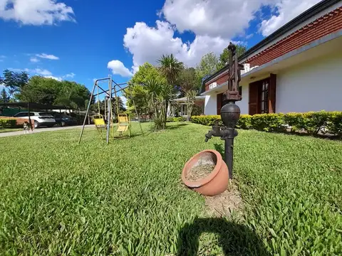 SE VENDE - Casa en terreno de 2500 m2