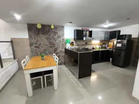 Depto Tipo Casa en Venta en Lanús Este, USD 50.000