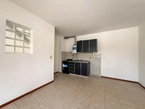 Venta edificio de PB + 2 pisos con unidades monoambientes, barrio Echesortu, Rosario