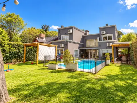 Casa en Venta de 4 dormitorios