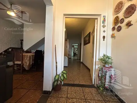 Depto Tipo Casa en Venta 40 años