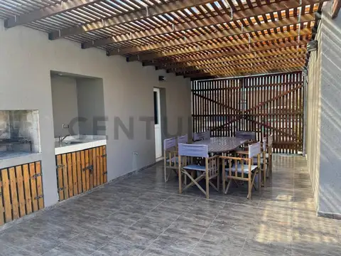 VENTA | CASA | 4 HABITACIONES | 1 PLANTA | PISCINA | BARRIO GOLF – EL CANTÓN | E