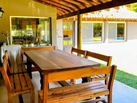Casa en Venta en San Isidro Labrador, USD 330.000