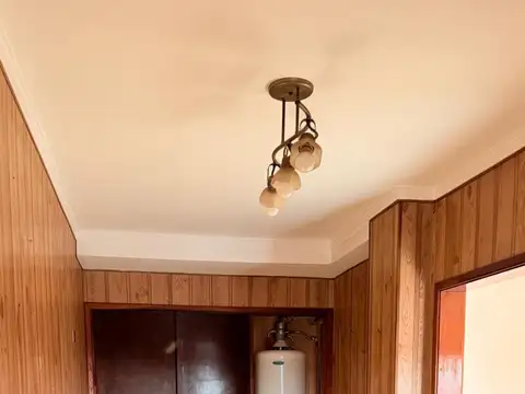 Departamento 4 amb. con balcón a la calle - Chaco y Moreno