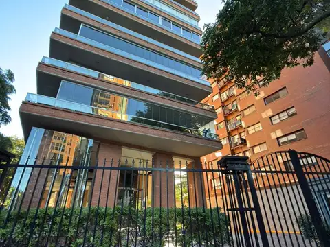 Departamento en venta en "TORRE AMALFI", La Lucila - 3 dormitorios en suite - family - 2 cocheras