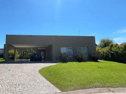 Casa en Alquiler de 4 dormitorios