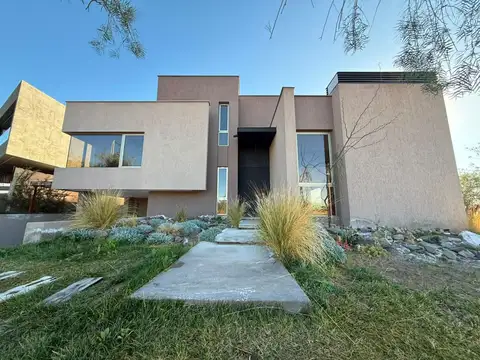 Casa en Alquiler en B° Mendoza Norte Las heras Mza