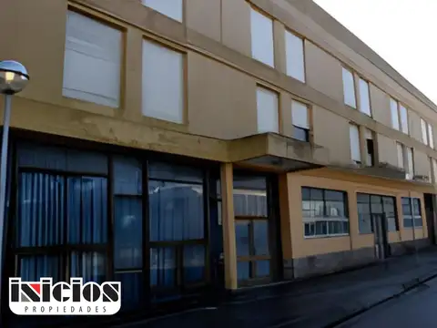 Hotel: Almirante Brown Nº 245 E/carreras y Lebensohn - El Silvio - H329