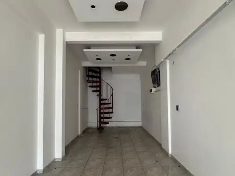 Local en Alquiler en Ramos Mejia Sur, $ 1.500.000