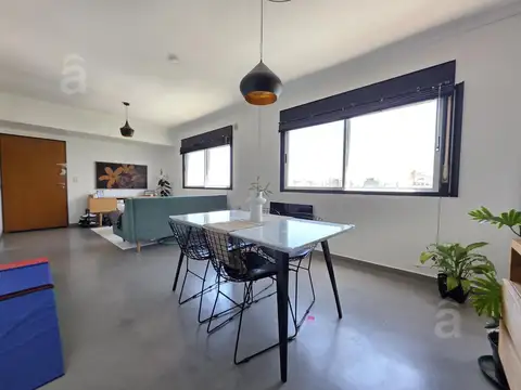 Departamento en Venta en Villa Ballester - Tres Ambientes con Cochera.