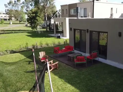 Casa en Venta en Countries y Barrios Cerrados en Ezeiza, USD 499.000