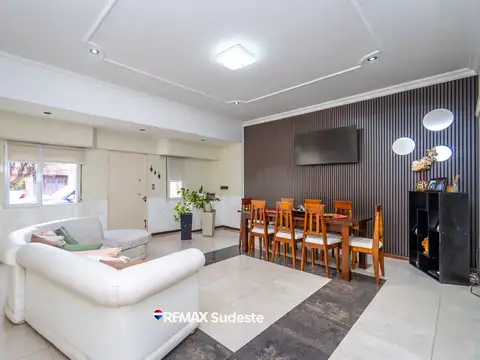 VENTA/PERMUTA CASA 5 DORMITORIOS - B. SAN MARTIN