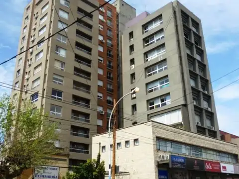 Avda. Ricardo Balbin 900, Piso 1