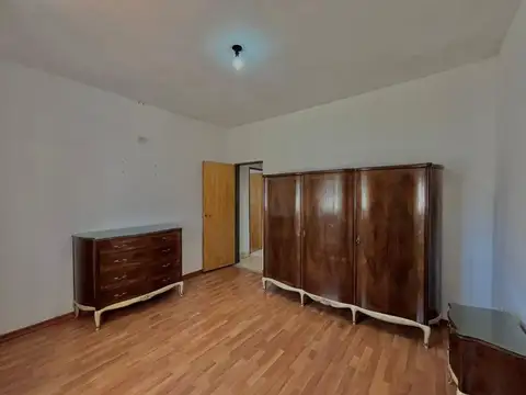 Casa en Alquiler con 1 cochera