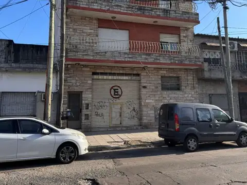 Amplio semi piso 3 ambientes en alquiler Lomas del mirador