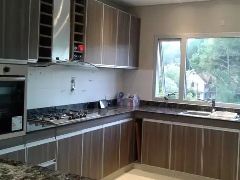 Casa en Venta en Pinamar, USD 240.000