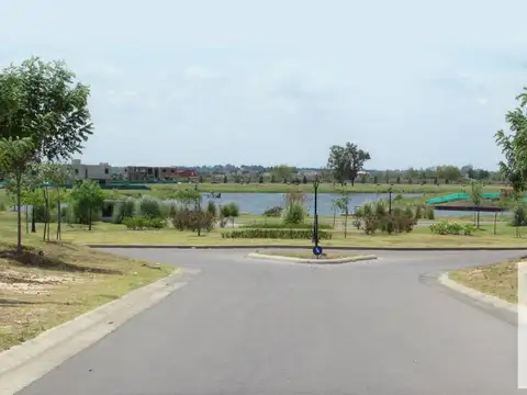Terreno en Venta de 844,0 m2