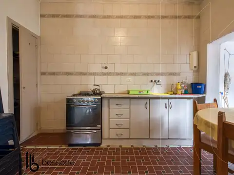 Casa 3 ambientes con 2 baños