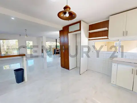 Teniente Juan Cabot 3600, Piso 0