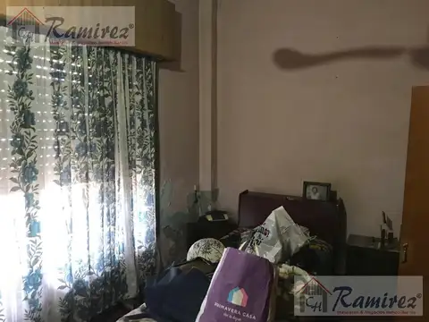 Lisandro de la Torre al 1200