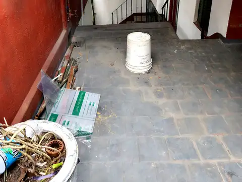DEPARTAMENTO 3 AMBIENTES TIPO CASA SIN EXPENSAS APTO PROFESIONAL. SARMIENTO 73 AVELLANEDA