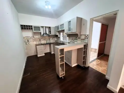 Depto Tipo Casa en Alquiler de 1 dormitorio