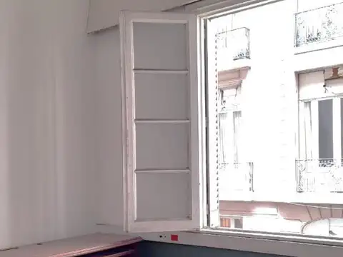 Tucumán 881 , Piso 2