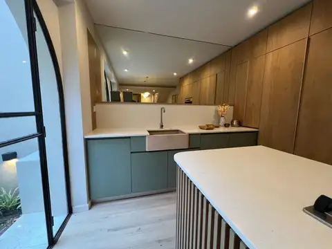 Casa en Venta al Este