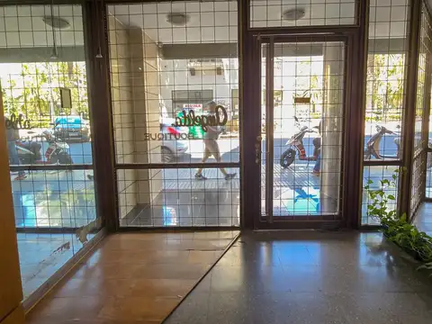 Pte. Roca 764 - Local Comercial a la Calle Inmejorable Ubicación