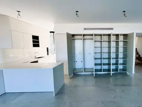 Departamento en Venta con 2 cocheras