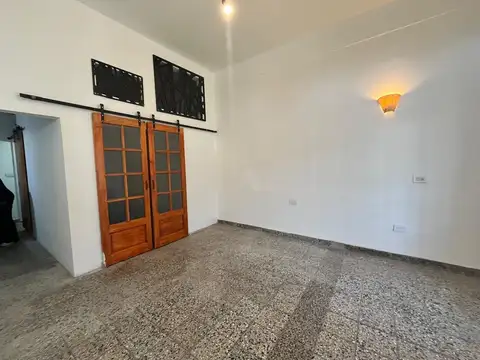 Depto Tipo Casa en Alquiler de 2 ambientes